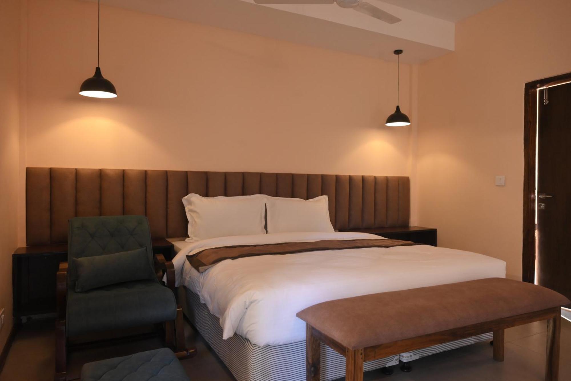 Hotel Landmark Woods Kāziranga Zewnętrze zdjęcie