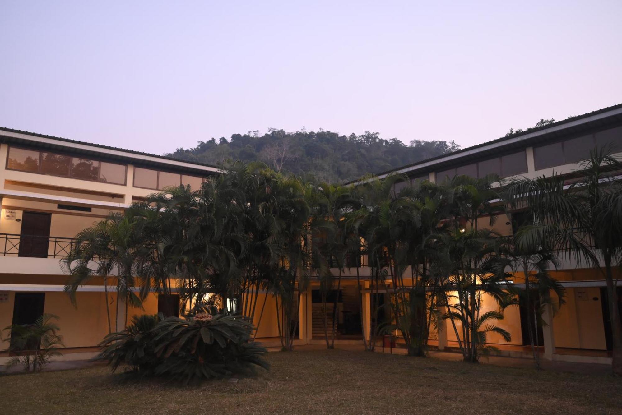 Hotel Landmark Woods Kāziranga Zewnętrze zdjęcie